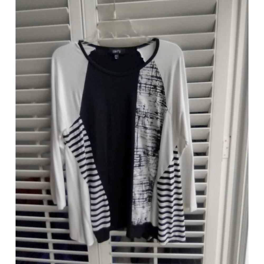 Comfy long sleeve black and white